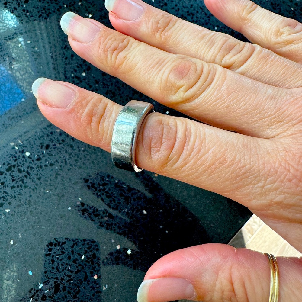 Oura ring Gen 3 size 7